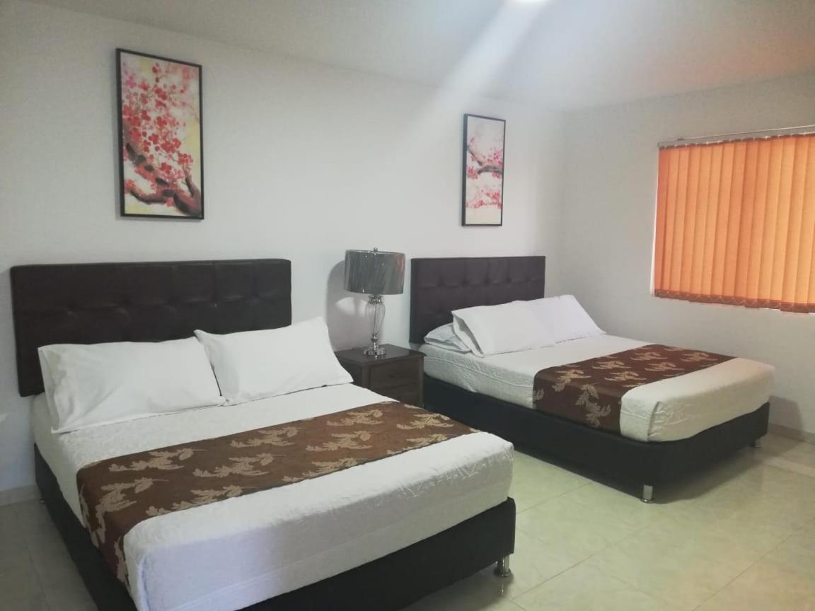 Apartamentos Turisticos Dona Flor San Andrés Exterior foto
